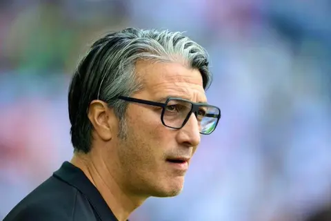 "لدينا عدة حلول لإيقافه".. مدرب سويسرا يتحدى ميسي قبل مواجهة الأرجنتين بكأس العالم